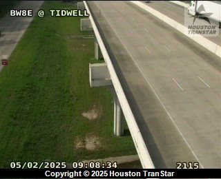 BW8E @ Tidwell, FACING East