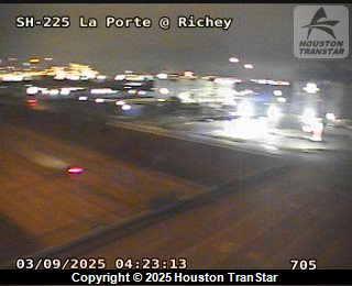 225 La Porte @ Richey, FACING North