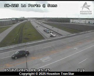225 La Porte @ Sens, FACING North