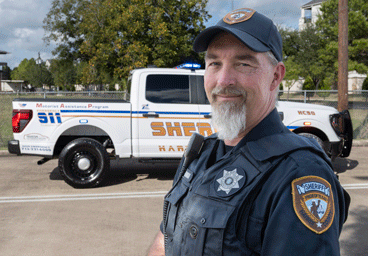 Metro police with public viewing bus